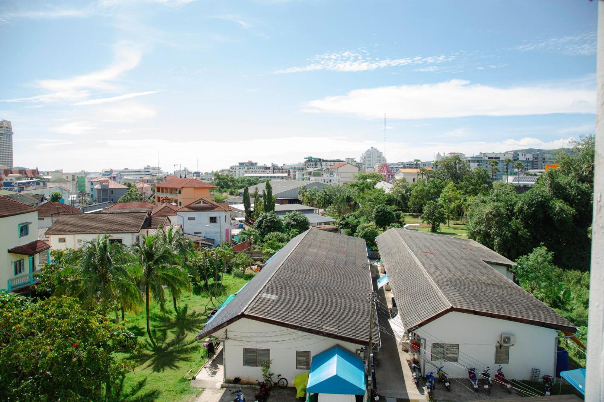 Nhà trọ Roomquest Phuket